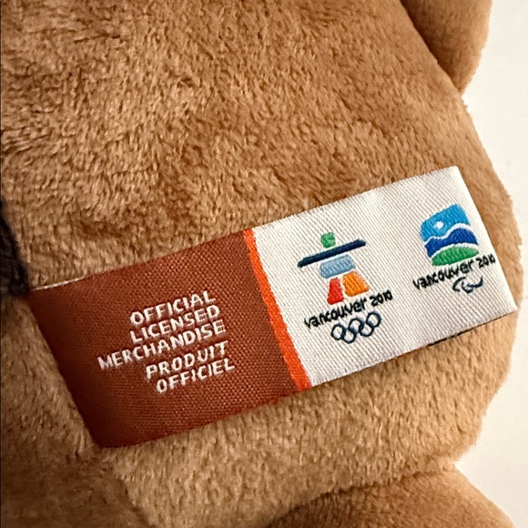 MUKMUK VANCOUVER OLYMPICS 2010 Plush Toy 9.5 INCHES - Picture 8 of 12